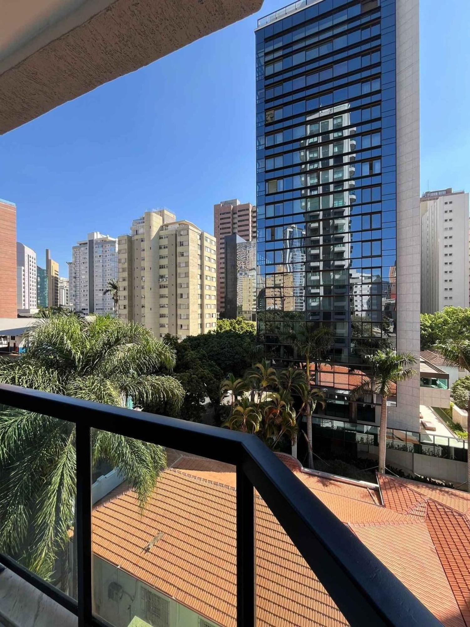 Lk Funcionarios 4 Apartment เบโลโอรีซอนชี ภายนอก รูปภาพ